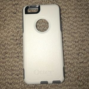 White and Grey Otter-box case Iphone6